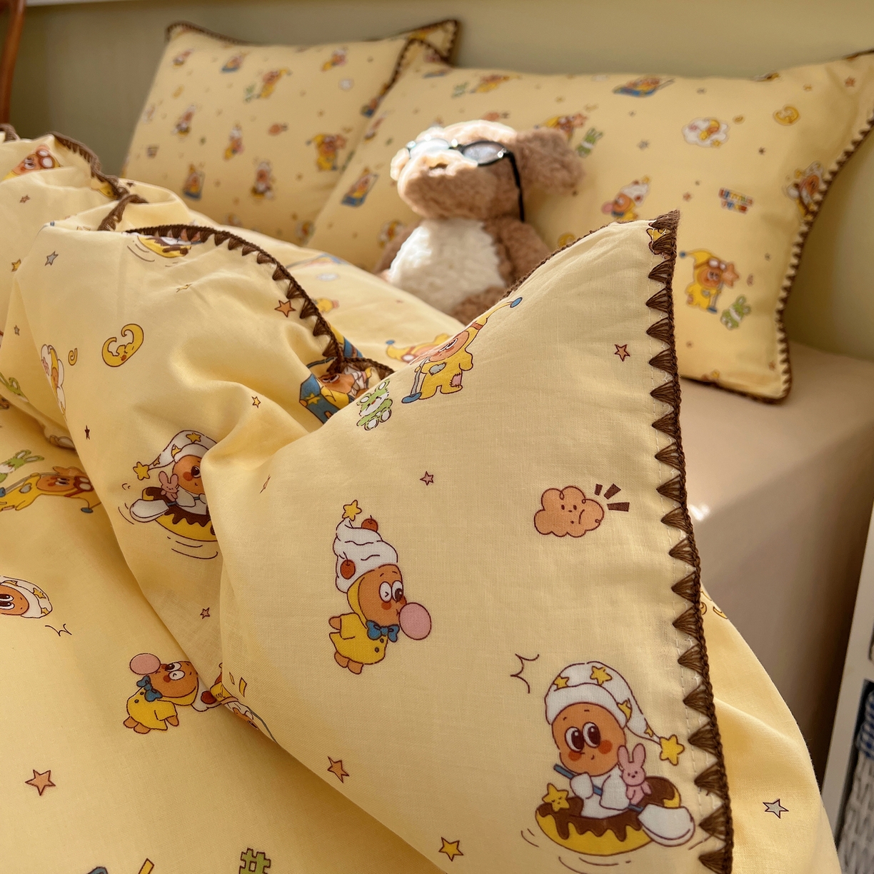 91家纺网 家纺一手货源 找家纺 典曼家纺 2026新款全棉纯棉有氧双层纱贝壳边四件套 贝壳边星星人