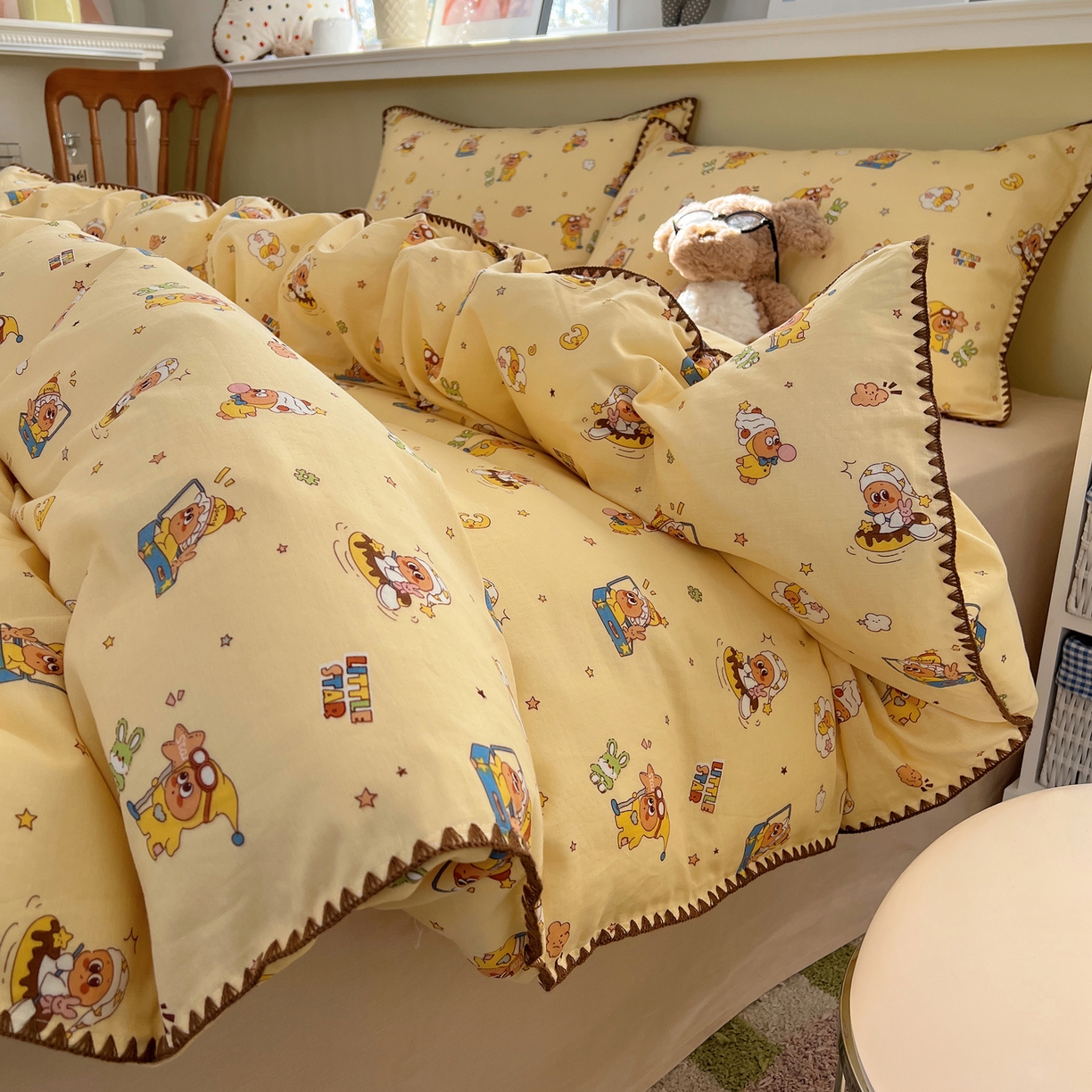 91家纺网 家纺一手货源 找家纺 典曼家纺 2026新款全棉纯棉有氧双层纱贝壳边四件套 贝壳边星星人