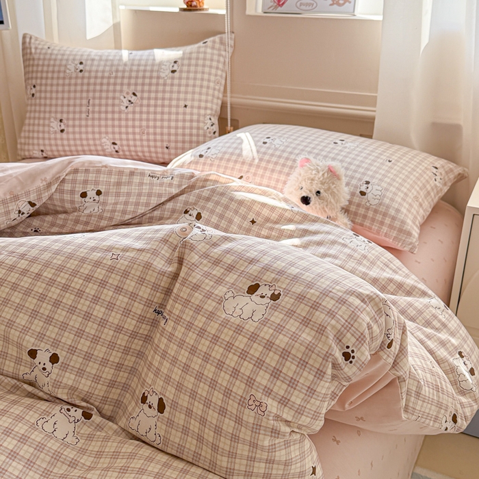 91家纺网 家纺一手货源 找家纺 典曼家纺 2026新款全棉印花四件套-系列二 莓果萌犬