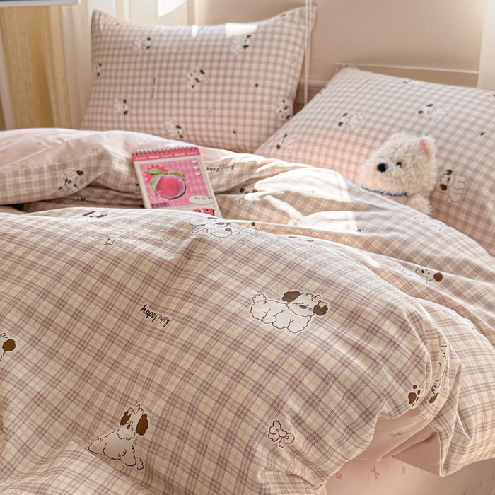 91家纺网 家纺一手货源 找家纺 典曼家纺 2026新款全棉印花四件套-系列二 莓果萌犬