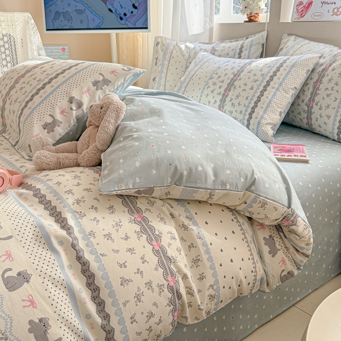 91家纺网 家纺一手货源 找家纺 典曼家纺 2026新款全棉印花四件套-系列二 小猫时光兰