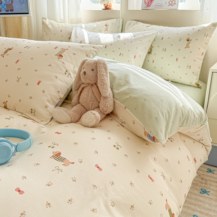 91家纺网 家纺一手货源 找家纺 典曼家纺 2026新款全棉印花四件套-系列二 樱桃腊肠