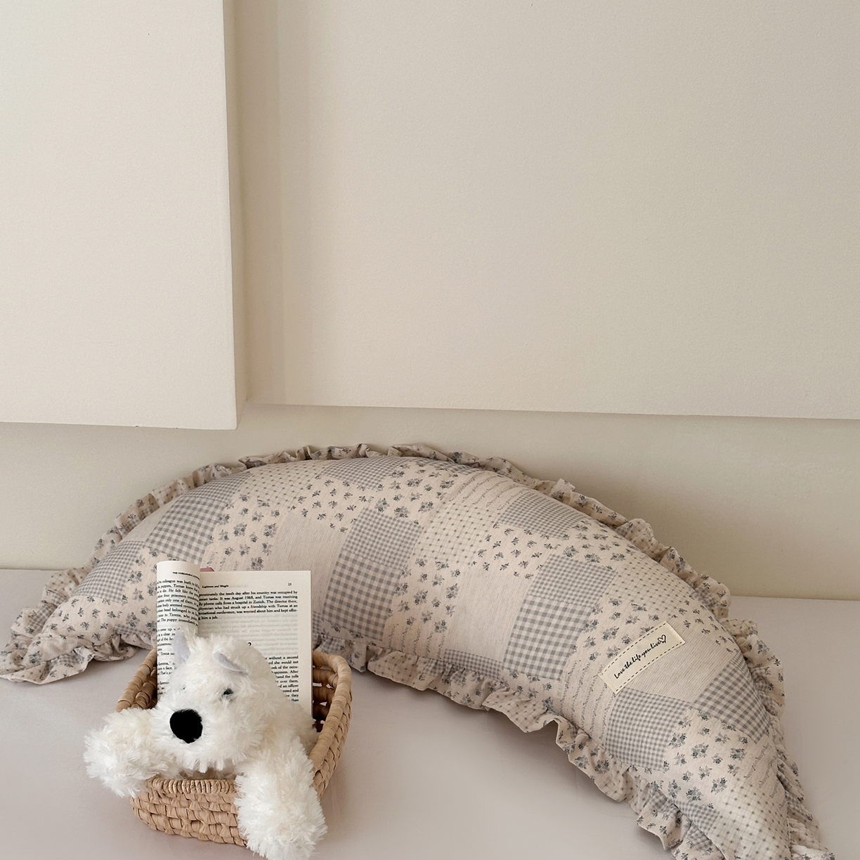 伟邦枕芯 2026新款全棉花边月亮棉麻抱枕 薰衣草蓝