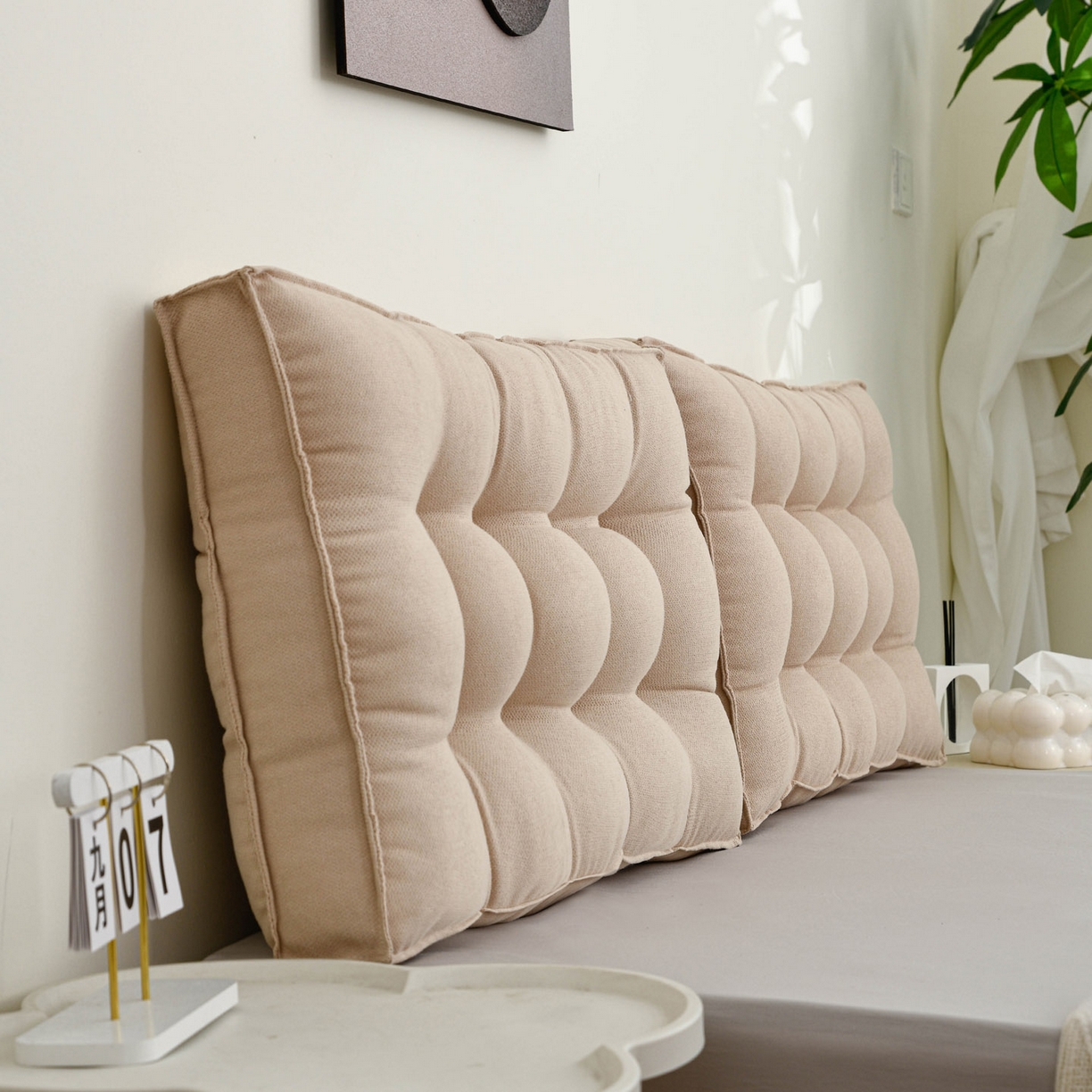 91家纺网 家纺一手货源 找家纺 美达人 2025新款面包靠垫 茶色-韩国绒