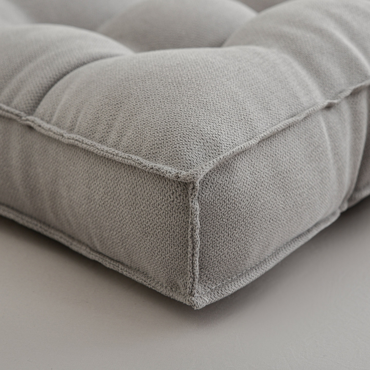 91家纺网 家纺一手货源 找家纺 美达人 2025新款面包靠垫 石灰色-韩国绒