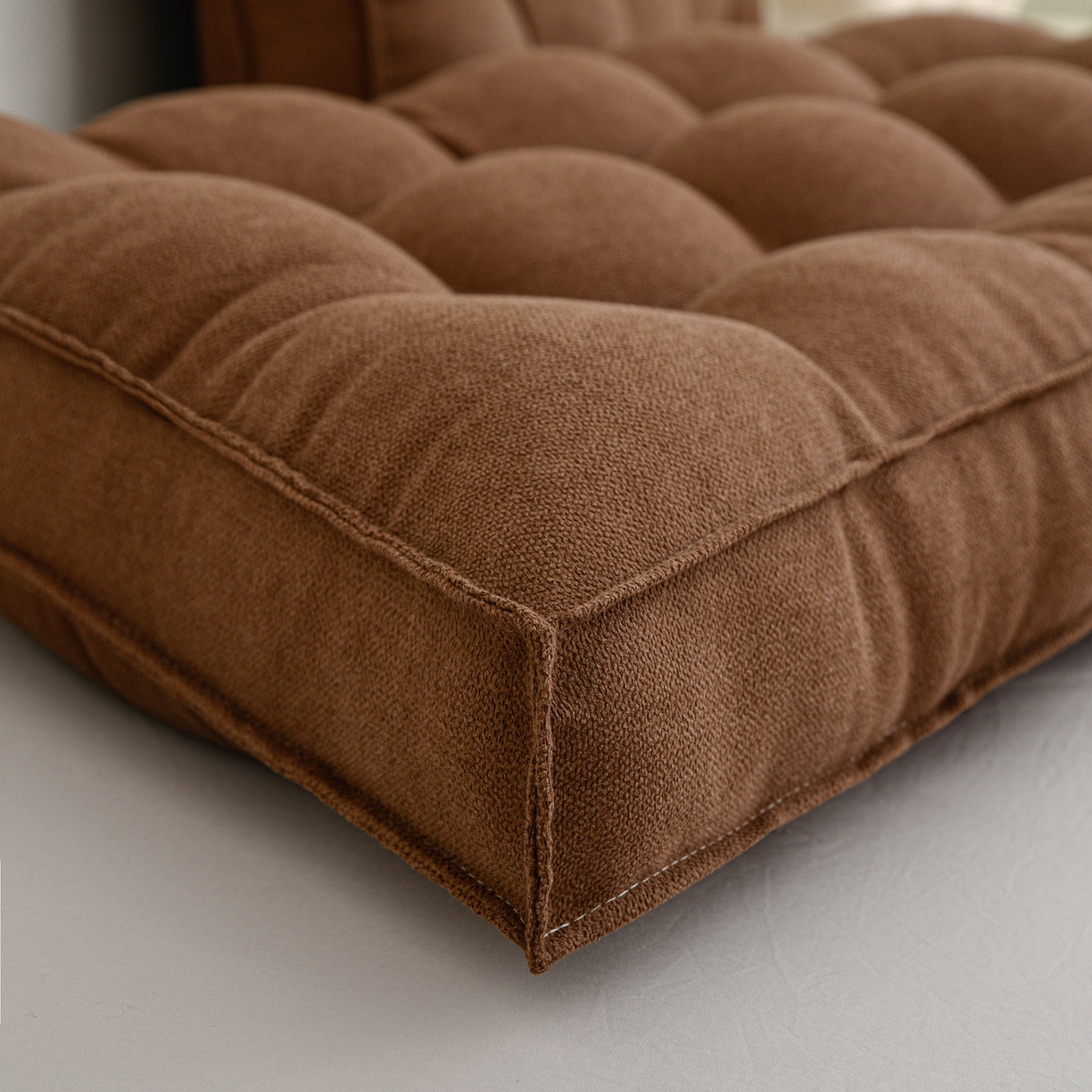 91家纺网 家纺一手货源 找家纺 美达人 2025新款面包靠垫 咖褐色-韩国绒