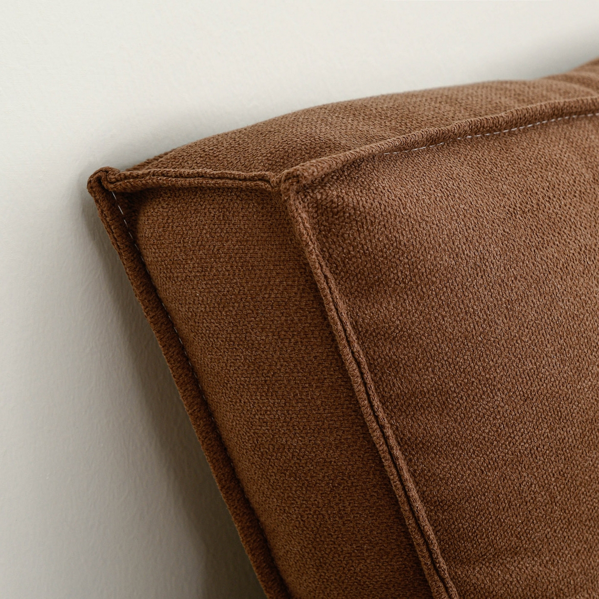 91家纺网 家纺一手货源 找家纺 美达人 2025新款面包靠垫 咖褐色-韩国绒