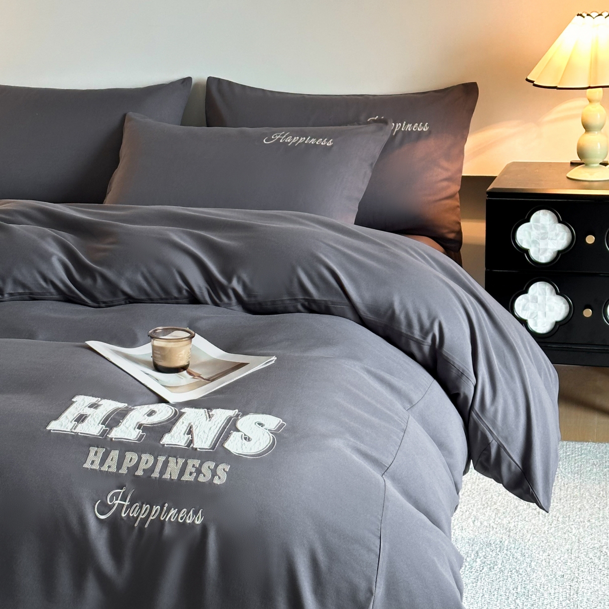 91家纺网 家纺一手货源 找家纺 麦空家居 2026新款提花大拼角贴布水洗棉四件套 高级灰