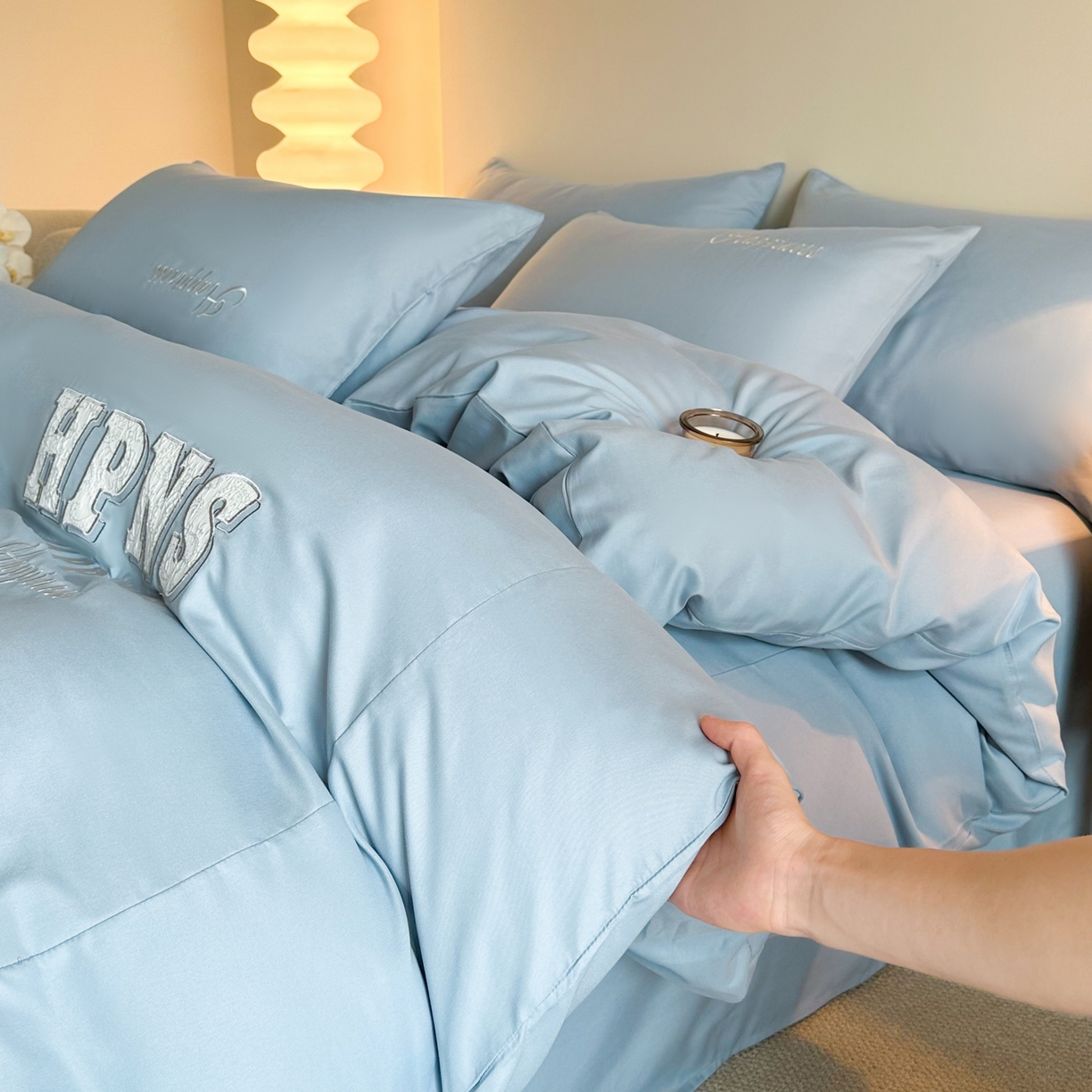 91家纺网 家纺一手货源 找家纺 麦空家居 2026新款提花大拼角贴布水洗棉四件套 海青