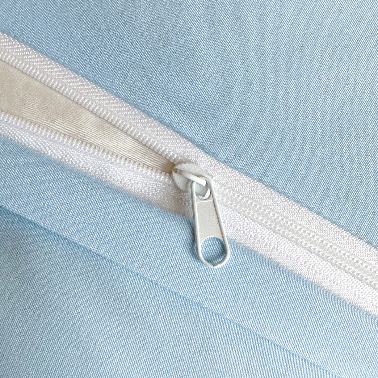 91家纺网 家纺一手货源 找家纺 麦空家居 2026新款提花大拼角贴布水洗棉四件套 奶昔白