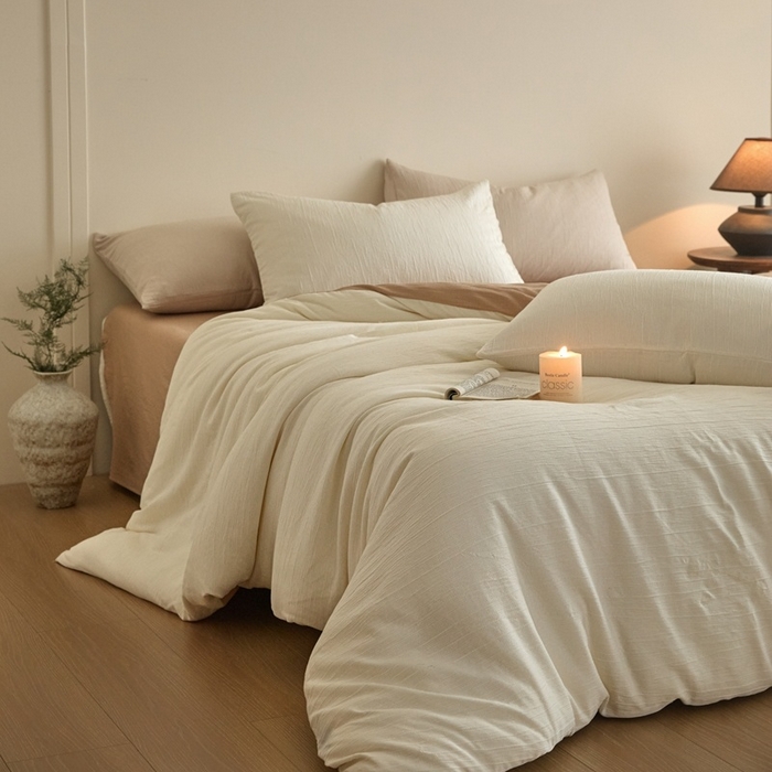 91家纺网 家纺一手货源 找家纺 麦空家居 2025新款无印风竹麻皱纱简约纯色四件套 奶昔白-卡其