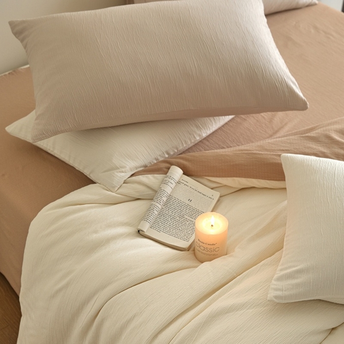 91家纺网 家纺一手货源 找家纺 麦空家居 2025新款无印风竹麻皱纱简约纯色四件套 奶昔白-卡其