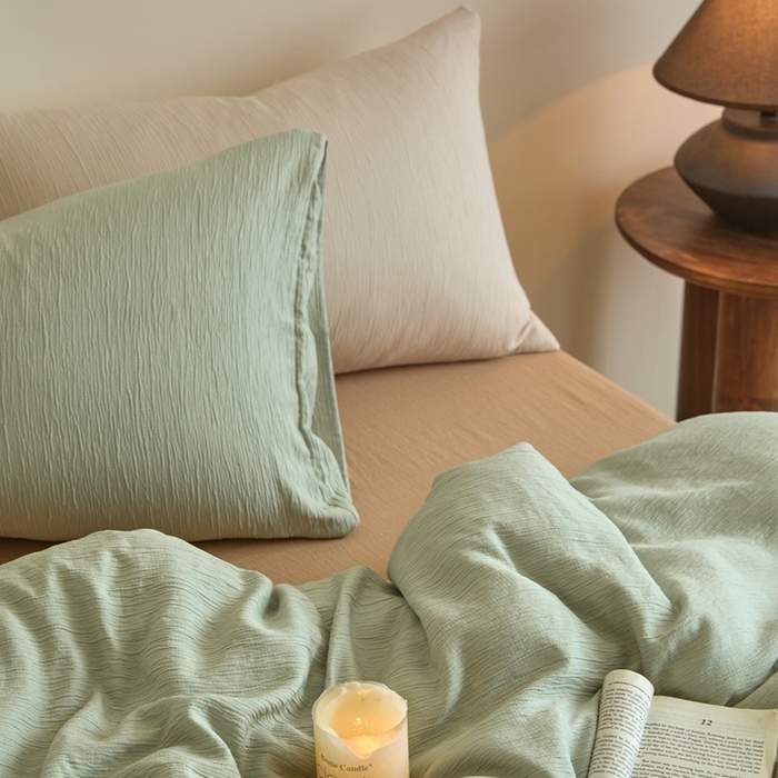 91家纺网 家纺一手货源 找家纺 麦空家居 2025新款无印风竹麻皱纱简约纯色四件套 果绿-卡其