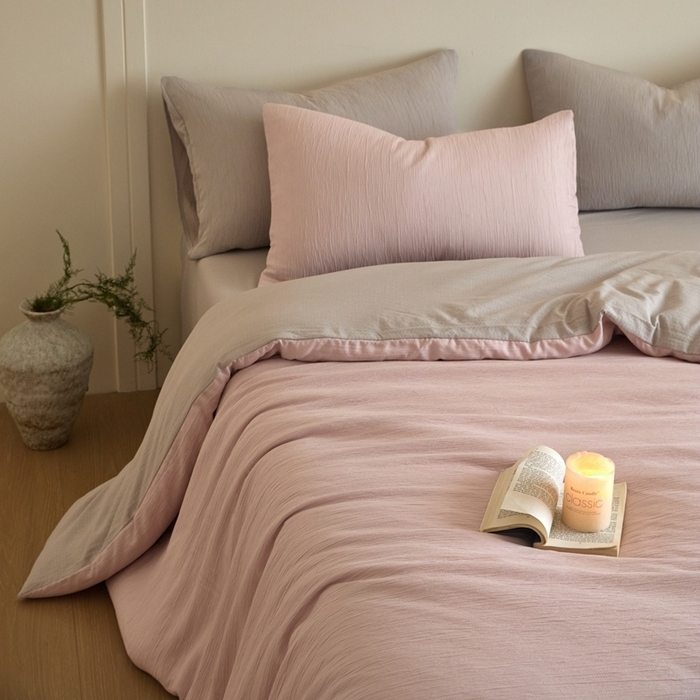 91家纺网 家纺一手货源 找家纺 麦空家居 2025新款无印风竹麻皱纱简约纯色四件套 奶油粉-山灰