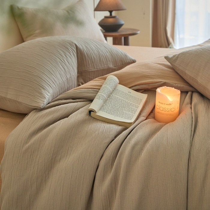 91家纺网 家纺一手货源 找家纺 麦空家居 2025新款无印风竹麻皱纱简约纯色四件套 珍珠灰-卡其