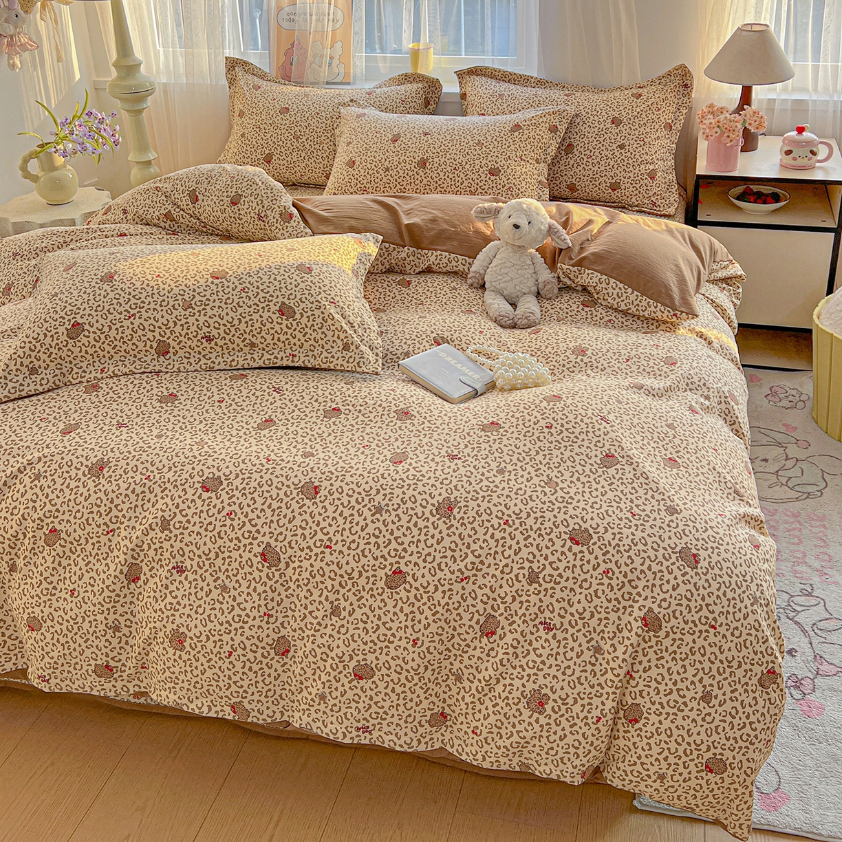 91家纺网 家纺一手货源 找家纺 仟网汇 2026新款亲肤舒适仿棉印花床盖四件套 豹纹喵咖