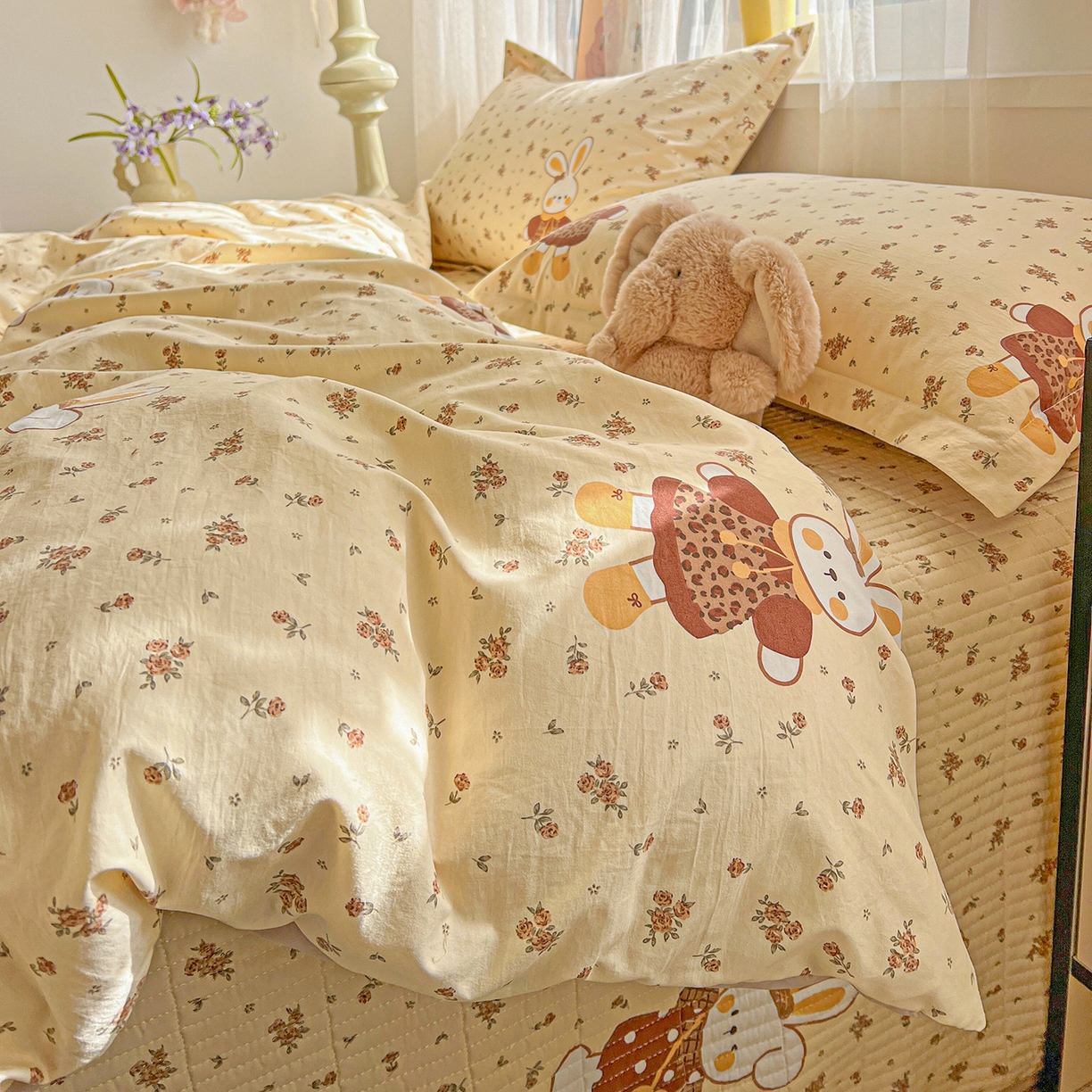 91家纺网 家纺一手货源 找家纺 仟网汇 2026新款亲肤舒适仿棉印花床盖四件套 萌萌兔