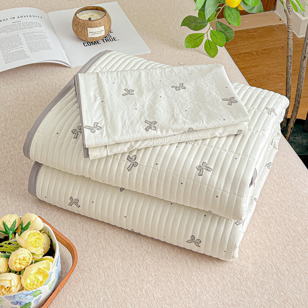 91家纺网 家纺一手货源 找家纺 仟网汇 2026新款亲肤舒适仿棉印花床盖四件套 梦幻灰