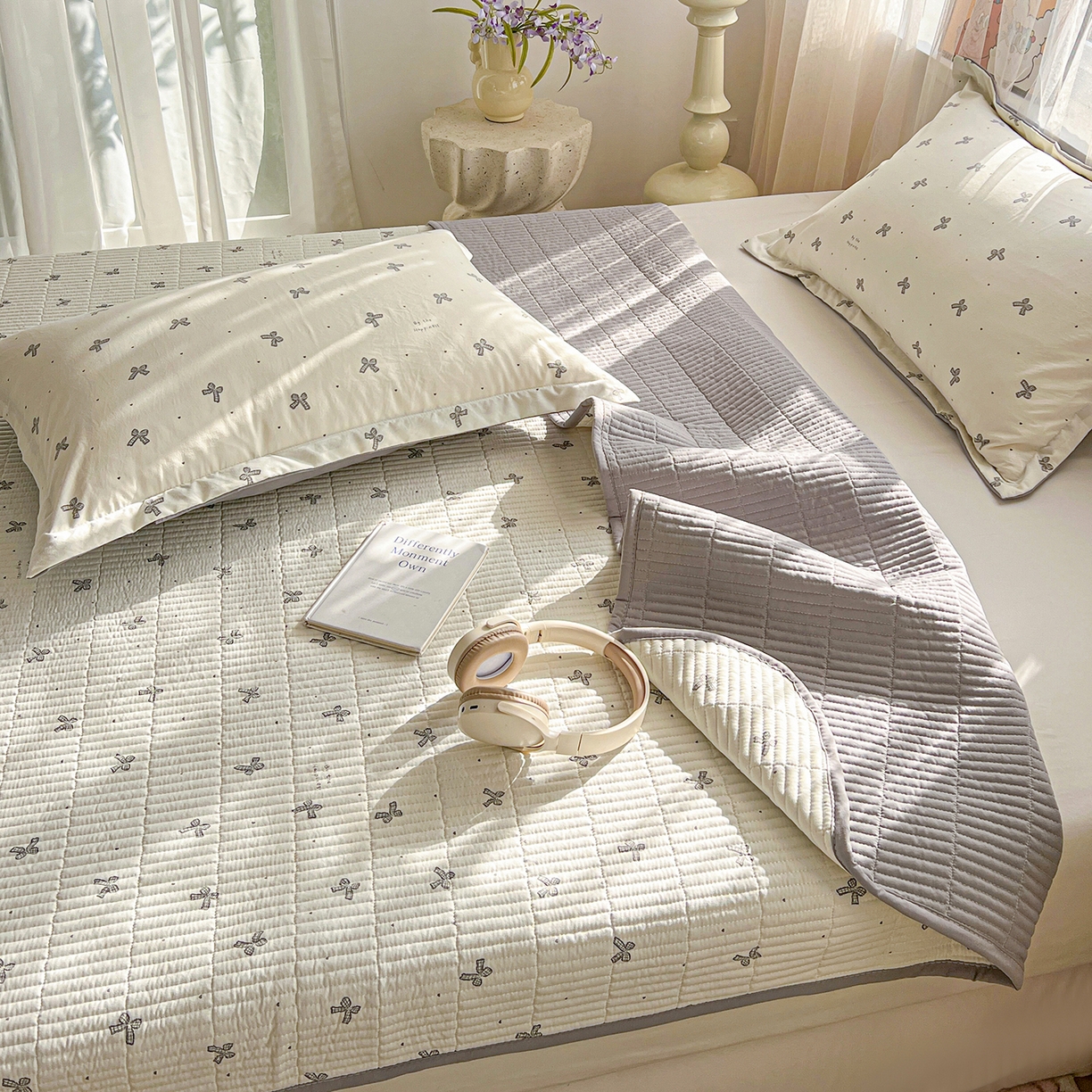 91家纺网 家纺一手货源 找家纺 仟网汇 2026新款亲肤舒适仿棉印花床盖四件套 梦幻灰