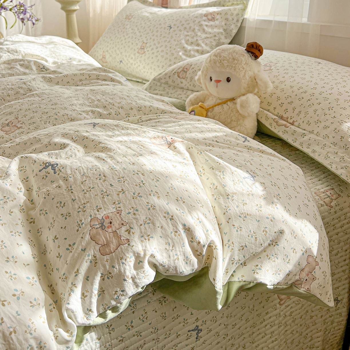 91家纺网 家纺一手货源 找家纺 仟网汇 2026新款亲肤舒适仿棉印花床盖四件套 皮皮狗