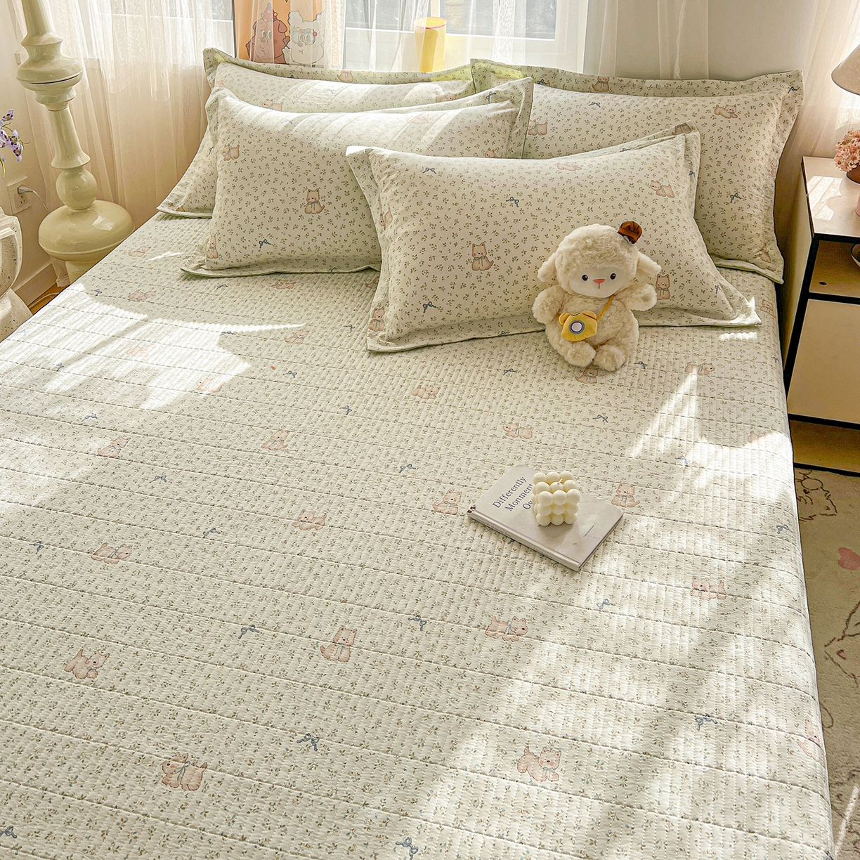 91家纺网 家纺一手货源 找家纺 仟网汇 2026新款亲肤舒适仿棉印花床盖四件套 皮皮狗