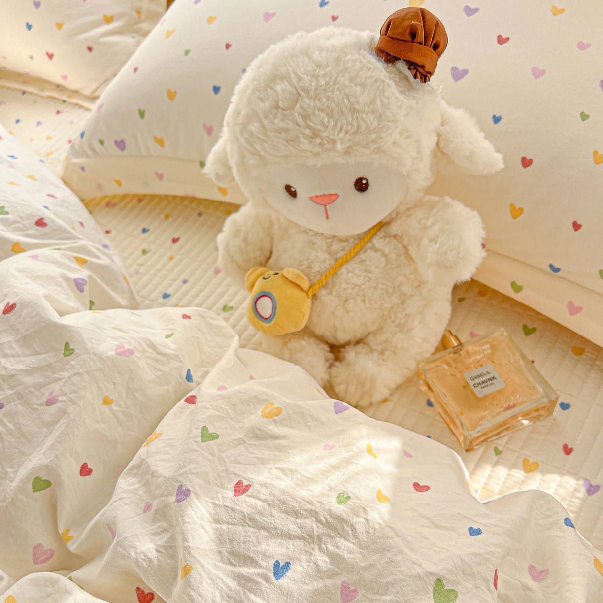 91家纺网 家纺一手货源 找家纺 仟网汇 2026新款亲肤舒适仿棉印花床盖四件套 五彩斑斓