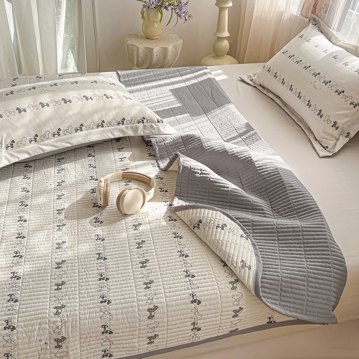 91家纺网 家纺一手货源 找家纺 仟网汇 2026新款亲肤舒适仿棉印花床盖四件套 小木马