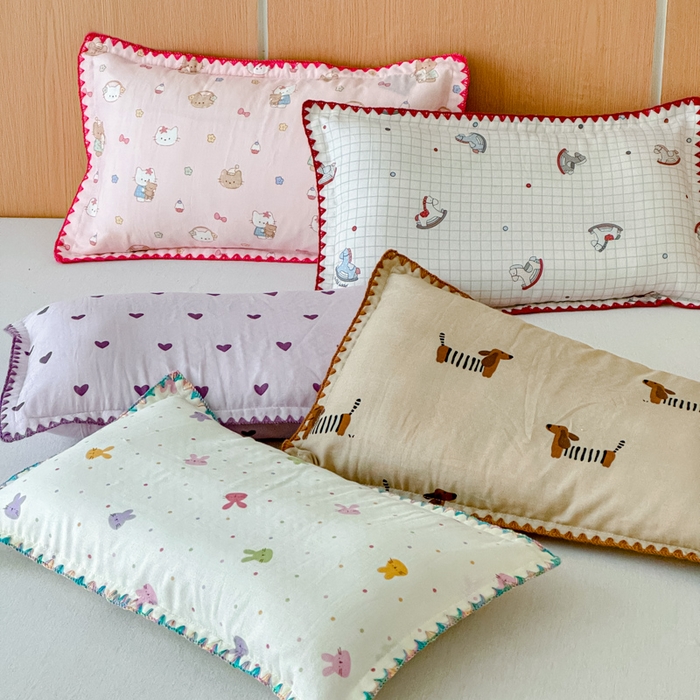 91家纺网 家纺一手货源 找家纺 （总）金丝鸟家纺 2026新款全棉双层纱毛球款枕套多规格儿童枕套