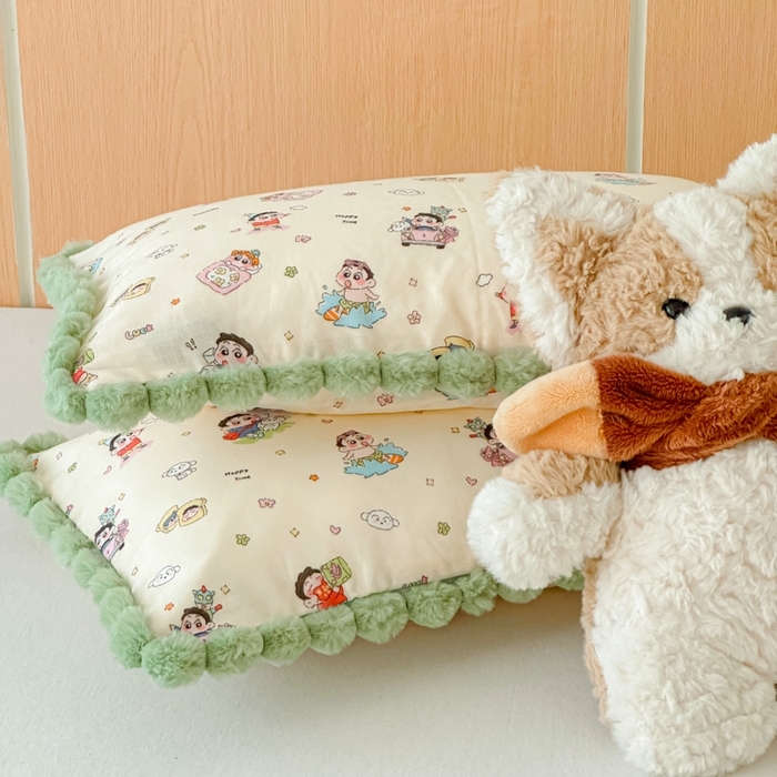 91家纺网 家纺一手货源 找家纺 金丝鸟家纺 2026新款全棉双层纱毛球款枕套多规格儿童枕套 吐司乐园