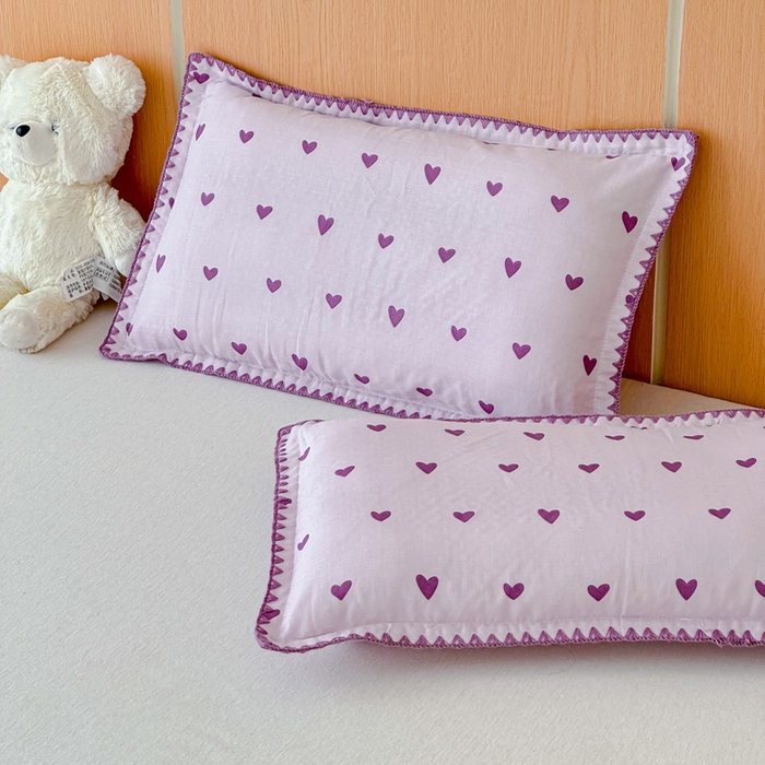 91家纺网 家纺一手货源 找家纺 金丝鸟家纺 2026新款全棉双层纱贝壳边款枕套多规格儿童枕套 紫色心情