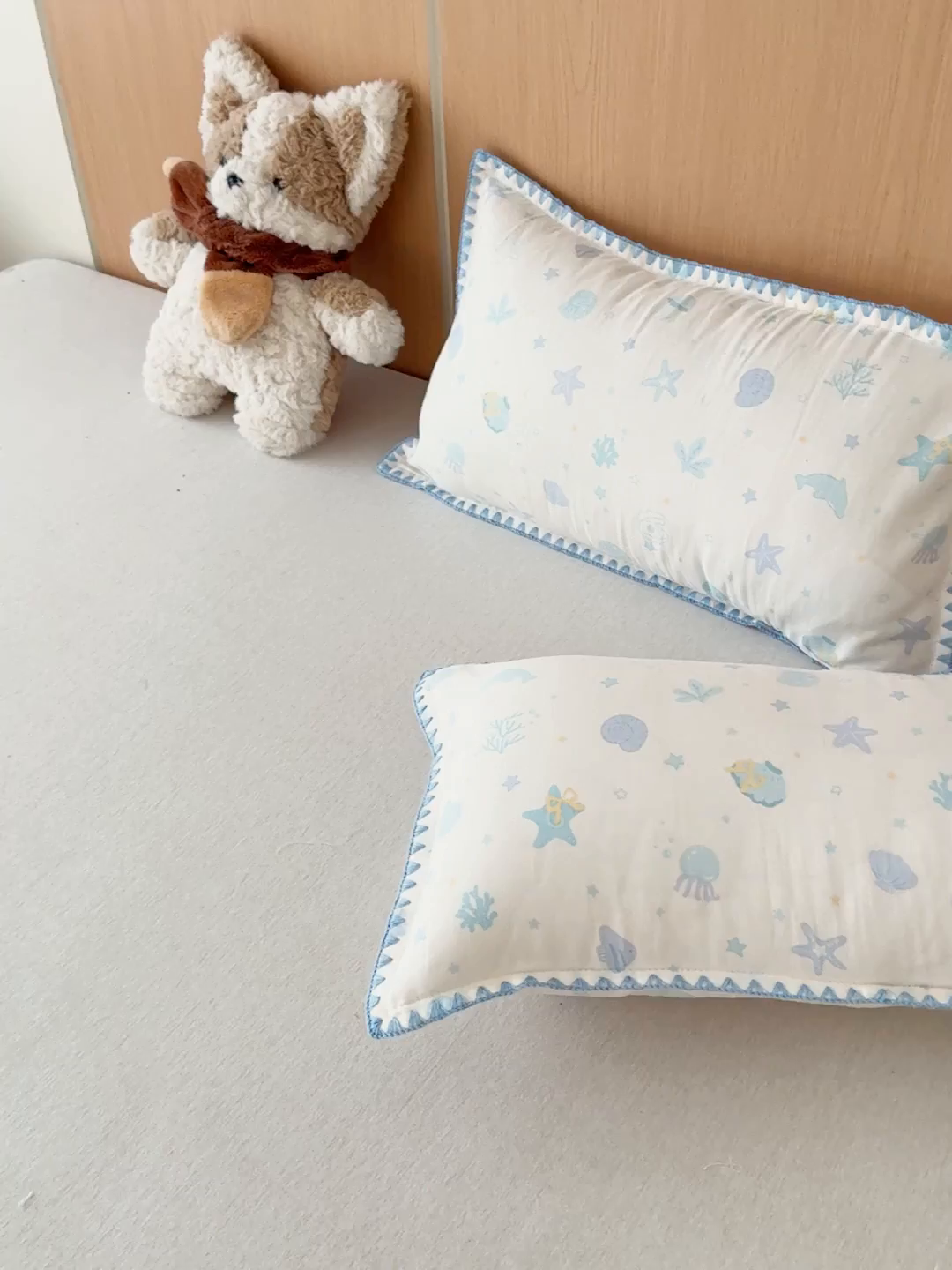 91家纺网 家纺一手货源 找家纺 金丝鸟家纺 2026新款全棉双层纱贝壳边款枕套多规格儿童枕套 海底乐园 兰