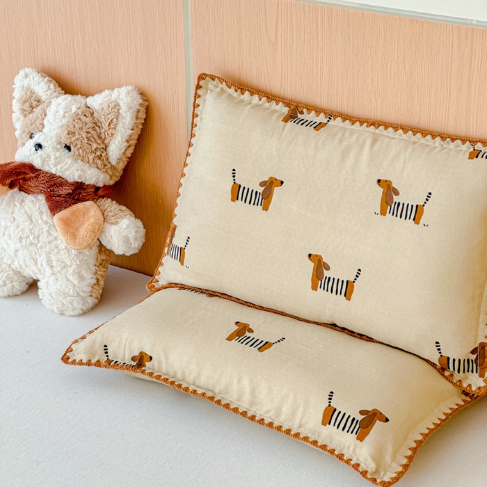 91家纺网 家纺一手货源 找家纺 金丝鸟家纺 2026新款全棉双层纱贝壳边款枕套多规格儿童枕套 拉条狗