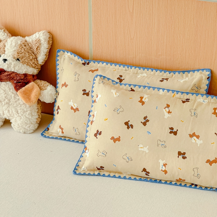 91家纺网 家纺一手货源 找家纺 金丝鸟家纺 2026新款全棉双层纱贝壳边款枕套多规格儿童枕套 暖系派对