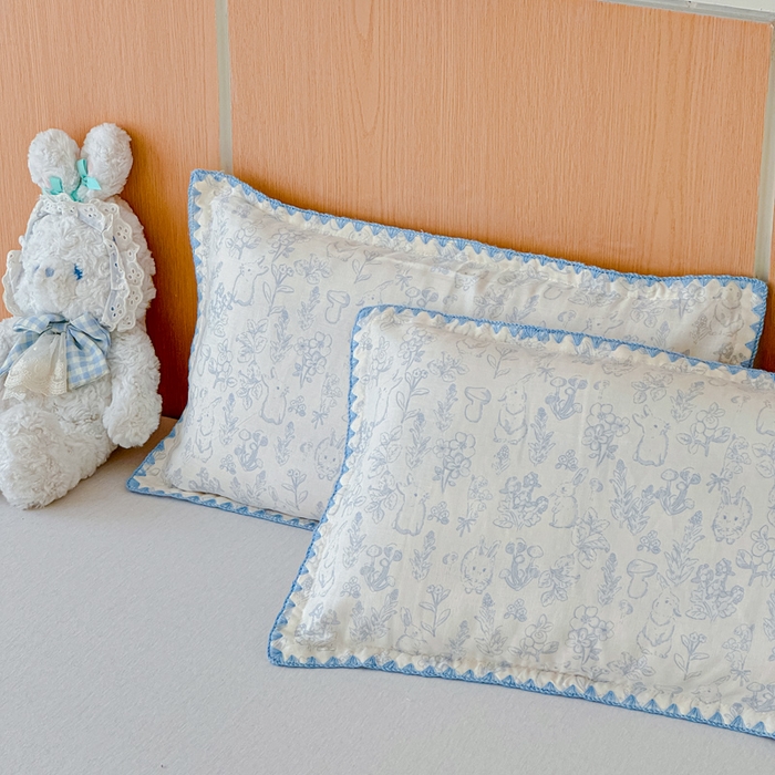 91家纺网 家纺一手货源 找家纺 金丝鸟家纺 2026新款全棉双层纱贝壳边款枕套多规格儿童枕套 芋泥兔兔 兰