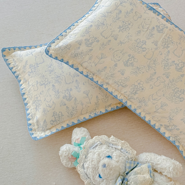 91家纺网 家纺一手货源 找家纺 金丝鸟家纺 2026新款全棉双层纱贝壳边款枕套多规格儿童枕套 芋泥兔兔 兰