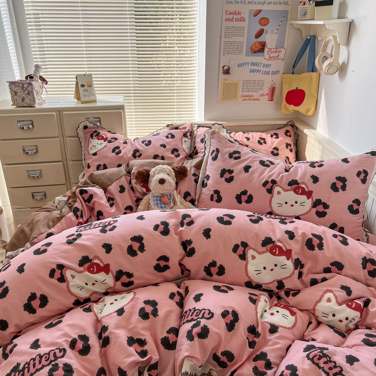 91家纺网 家纺一手货源 找家纺 希诺家居 2025新款费尔岛风全棉纯棉四件套韩式小清新花边四件套 千禧喵-粉