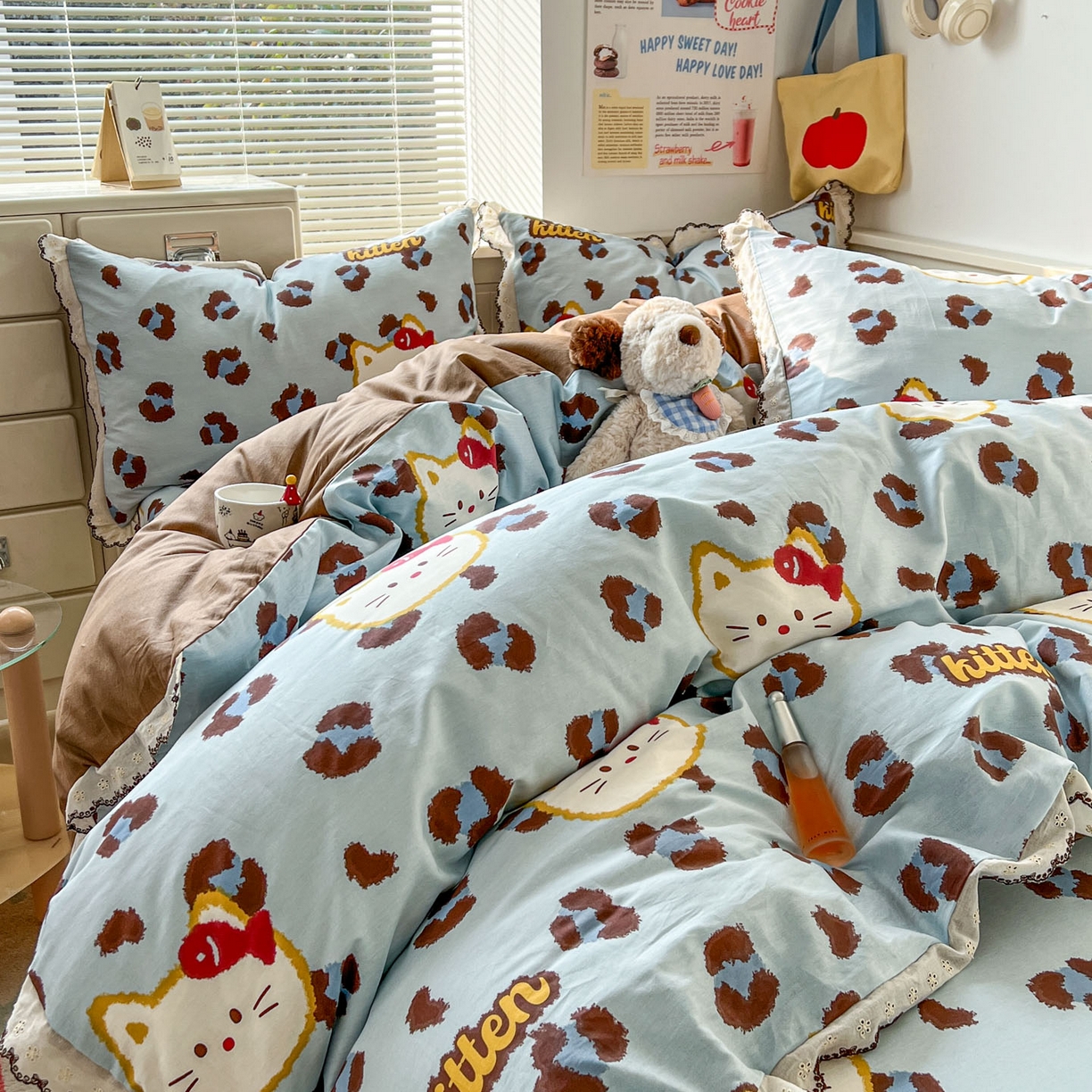 91家纺网 家纺一手货源 找家纺 希诺家居 2025新款费尔岛风全棉纯棉四件套韩式小清新花边四件套 千禧喵-蓝