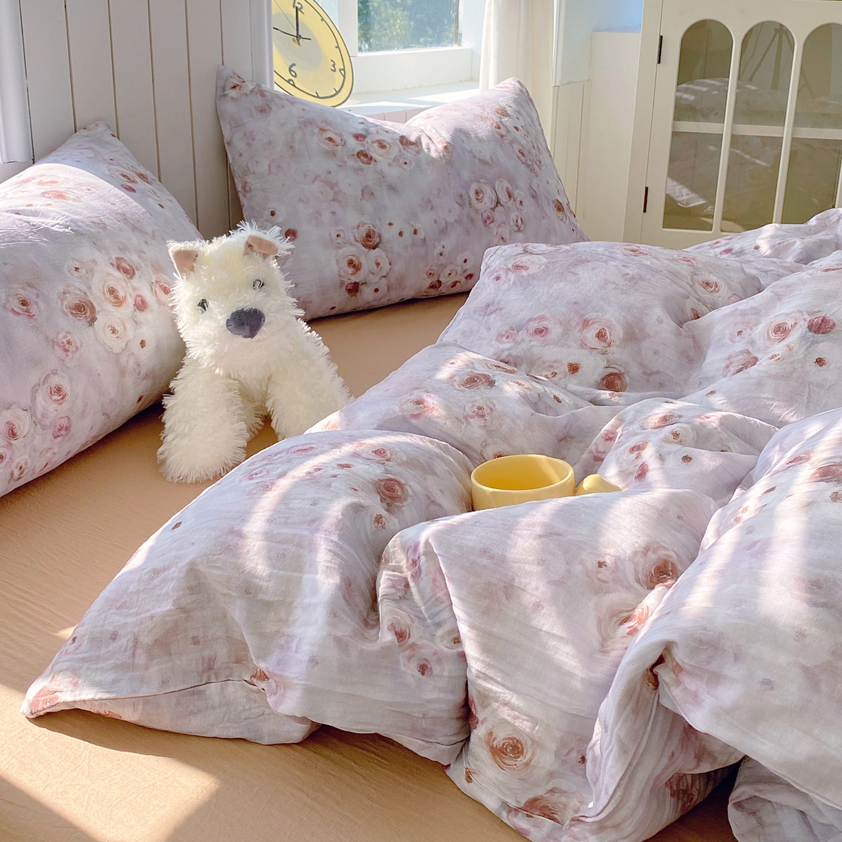 91家纺网 家纺一手货源 找家纺 春皖家纺 2026新款A类全棉有氧双层纱印花四件套单品系列-四件套 雾棕