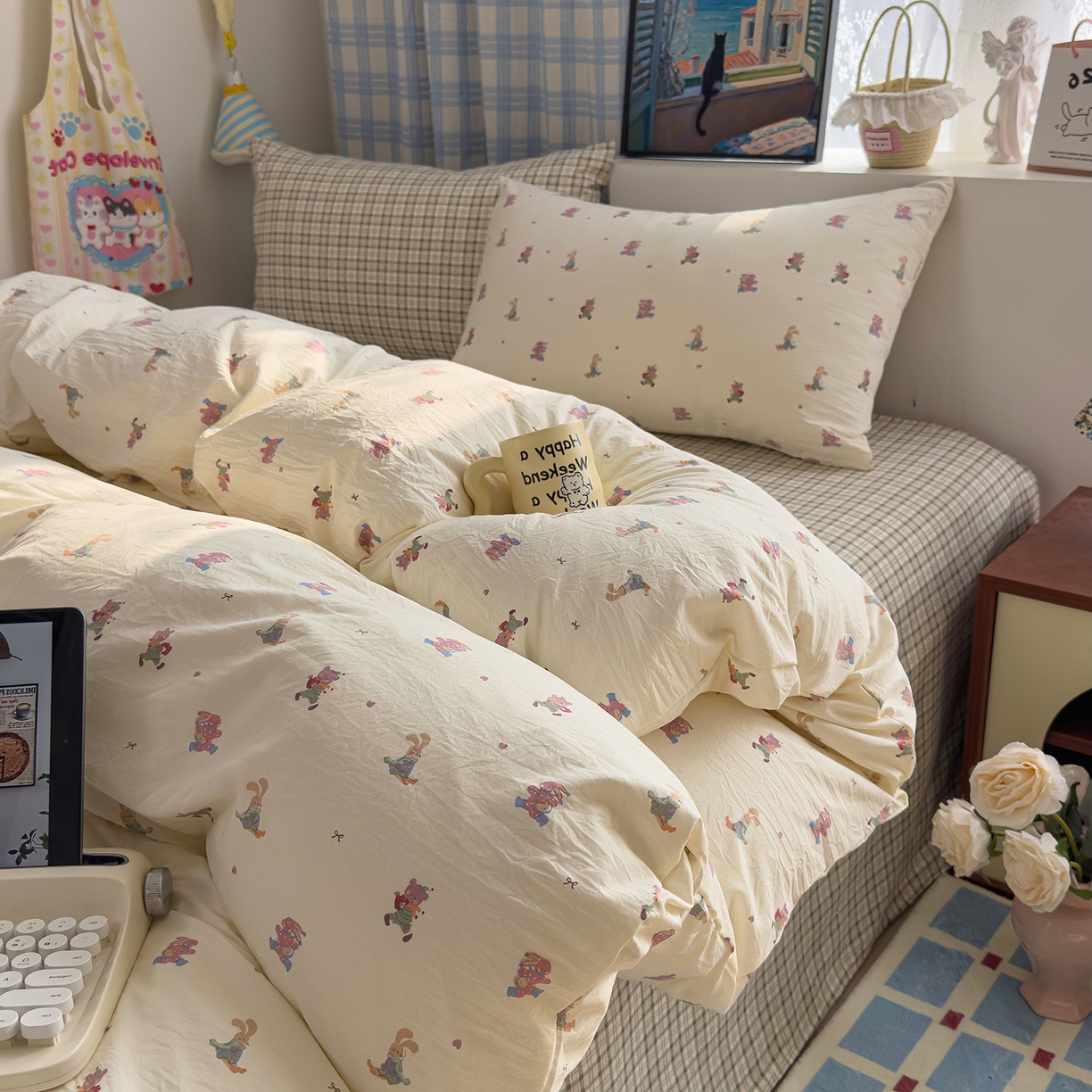 91家纺网 家纺一手货源 找家纺 希丞家居 2026新款博主风小清新仿棉云感纱床上四件套 假日狂欢