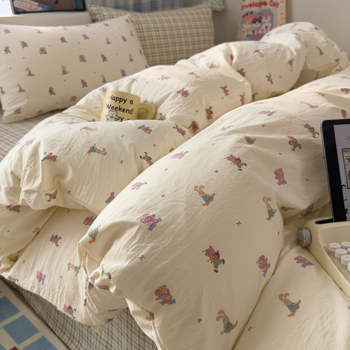 91家纺网 家纺一手货源 找家纺 希丞家居 2026新款博主风小清新仿棉云感纱床上四件套 假日狂欢