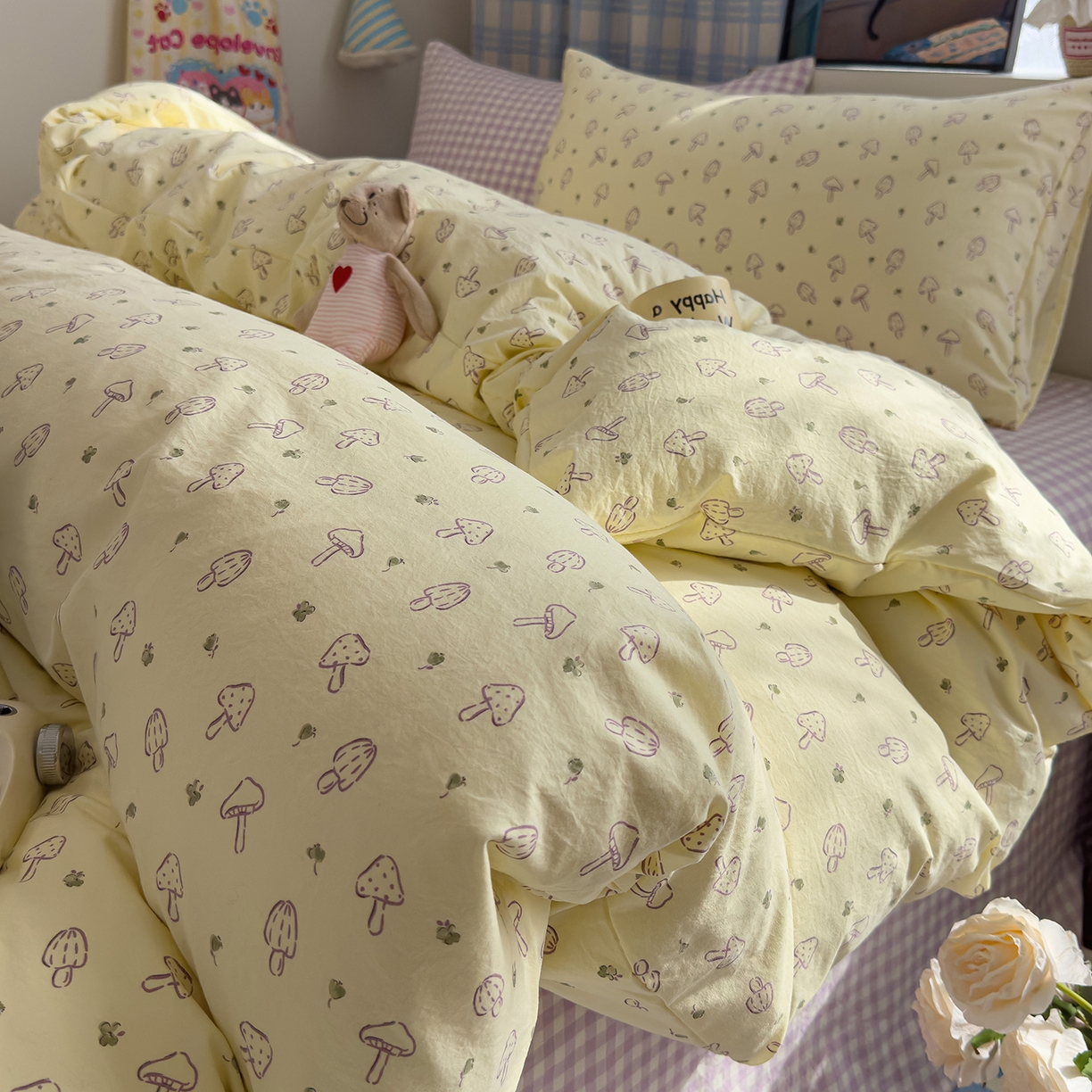 91家纺网 家纺一手货源 找家纺 希丞家居 2026新款博主风小清新仿棉云感纱床上四件套 奶油蘑菇