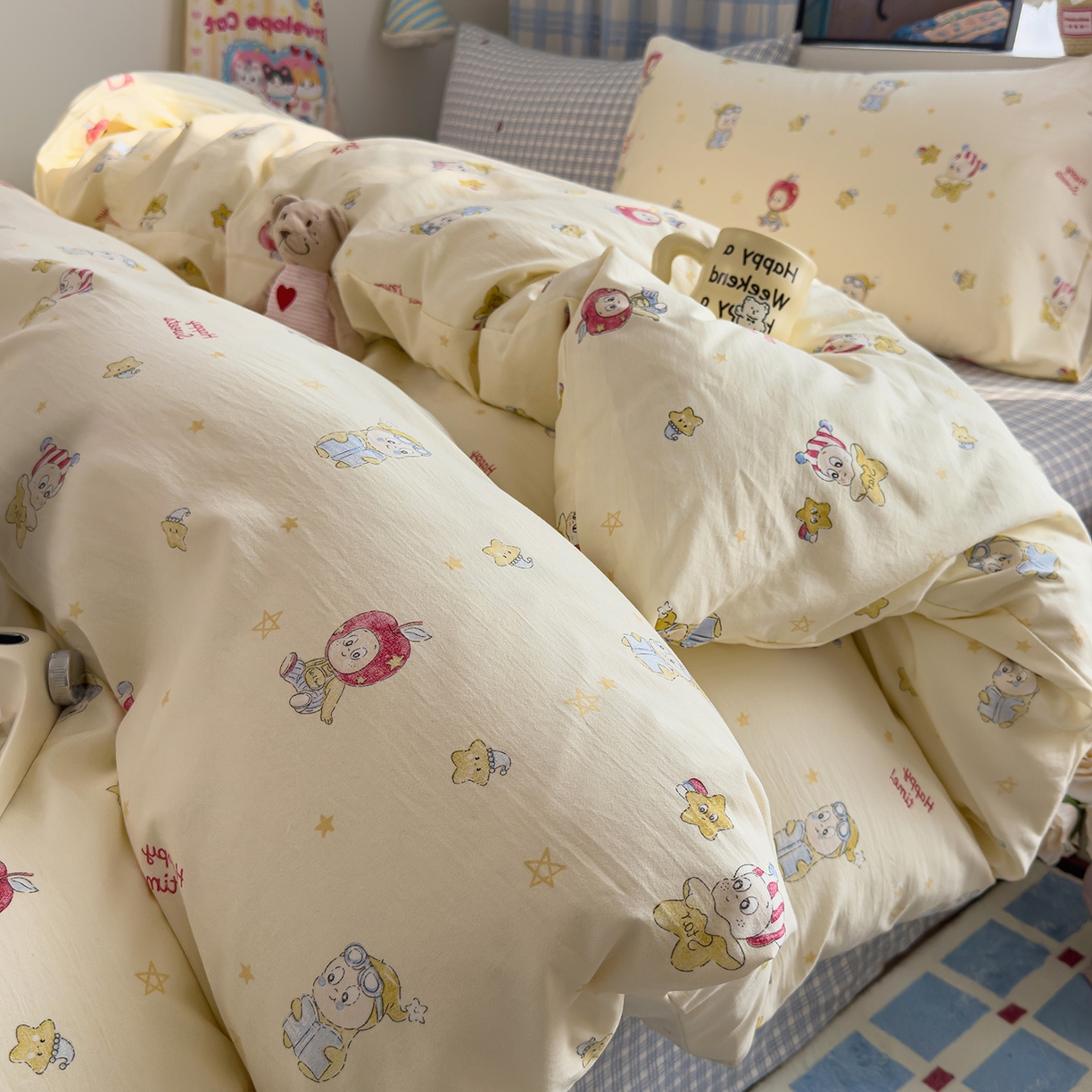 91家纺网 家纺一手货源 找家纺 希丞家居 2026新款博主风小清新仿棉云感纱床上四件套 星星人