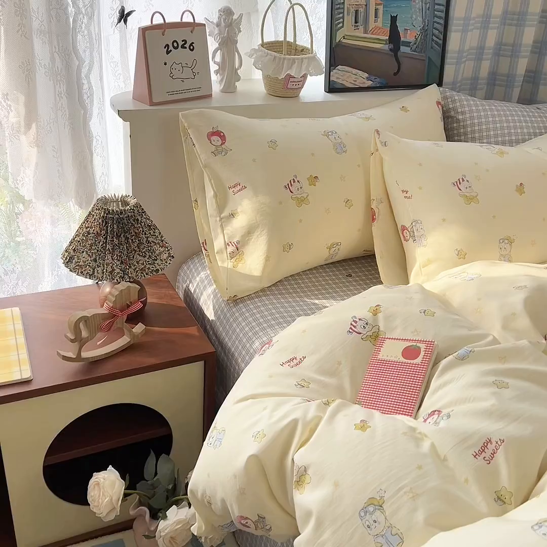 91家纺网 家纺一手货源 找家纺 希丞家居 2026新款博主风小清新仿棉云感纱床上四件套 星星人