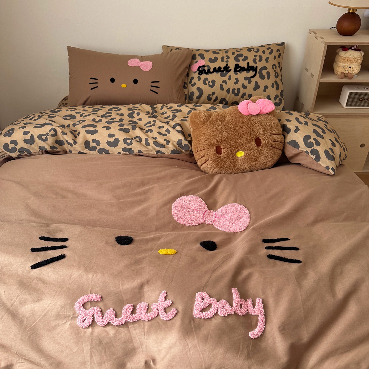 91家纺网 家纺一手货源 找家纺 桃喜 2026新款40支全棉12868四件套-黑皮猫猫 黑皮猫猫咖