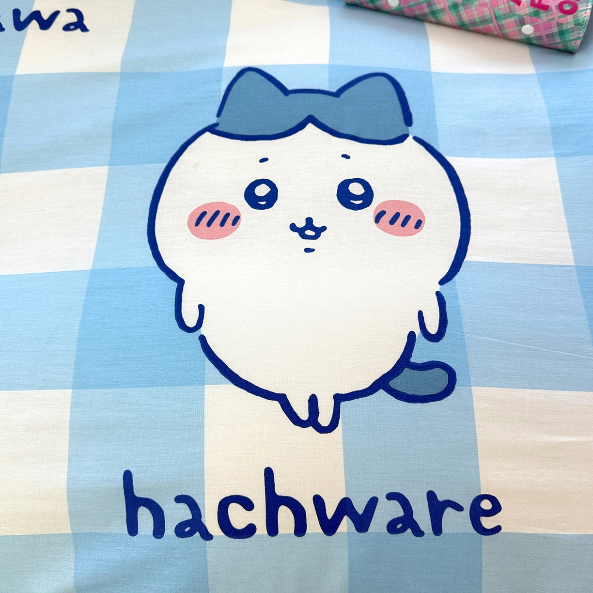 91家纺网 家纺一手货源 找家纺 朵希曼2026新款吉伊卡哇全棉印花四件套系列 格子吉伊卡哇