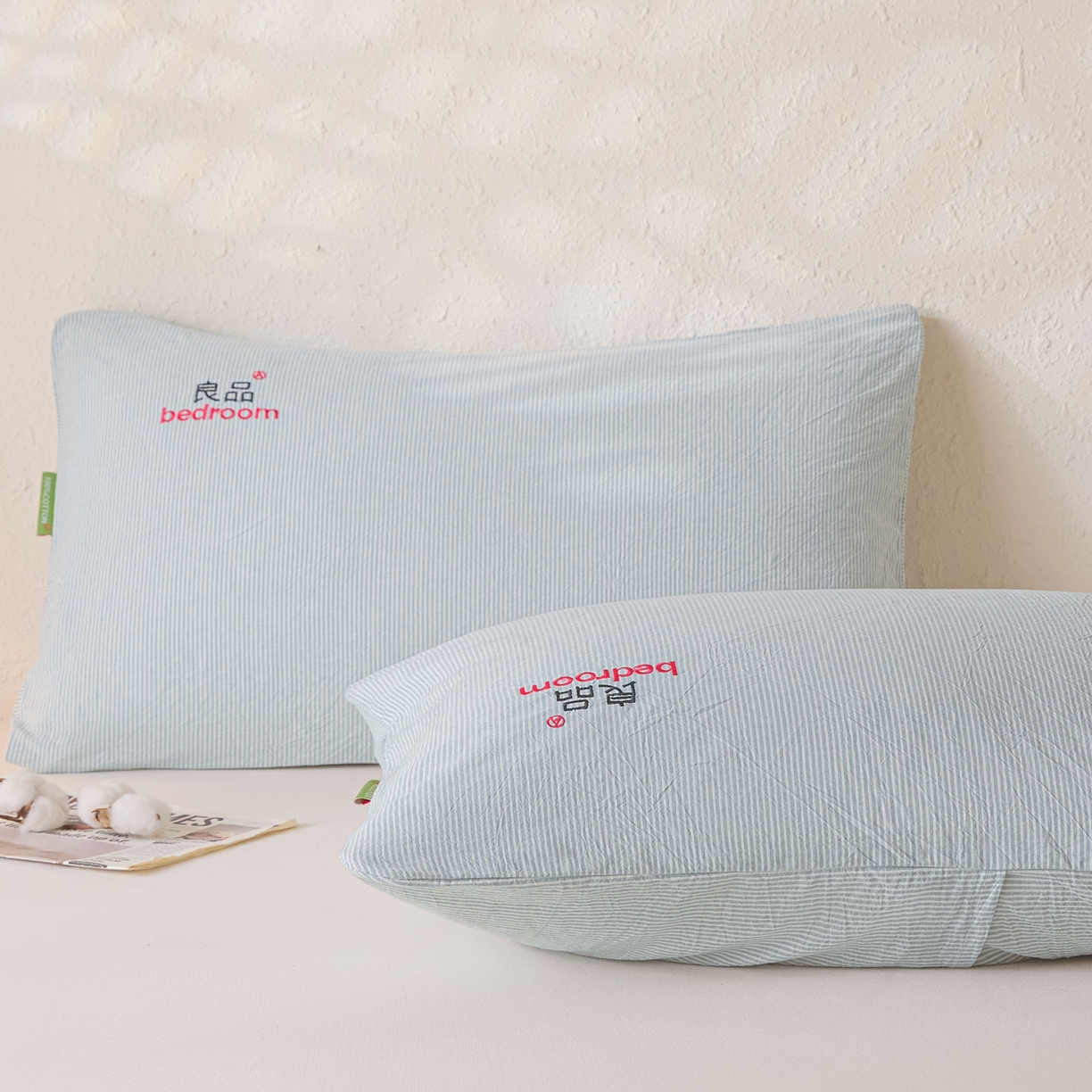 91家纺网 家纺一手货源 找家纺 芬晴家纺 2026新款条纹纯色良品刺绣枕套 条纹-雾霾蓝