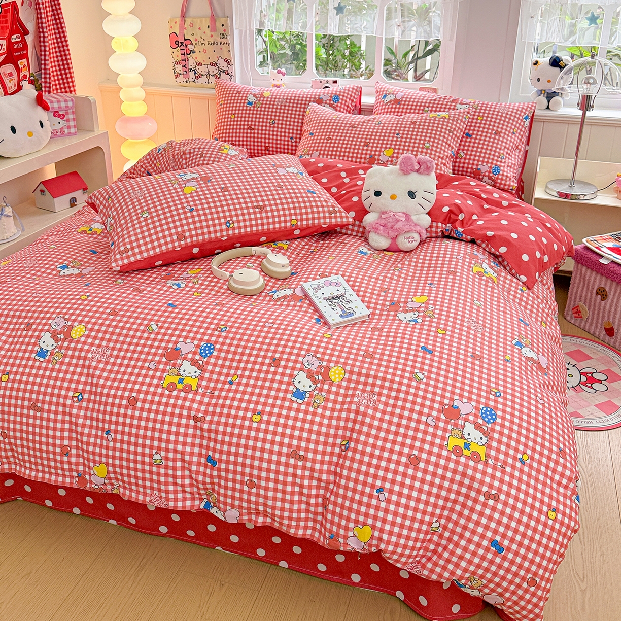 91家纺网 家纺一手货源 找家纺 朵希曼 2026新款三丽鸥全棉印花四件套系列 红格凯蒂