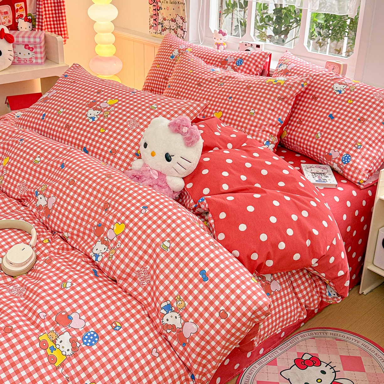 91家纺网 家纺一手货源 找家纺 朵希曼 2026新款三丽鸥全棉印花四件套系列 红格凯蒂