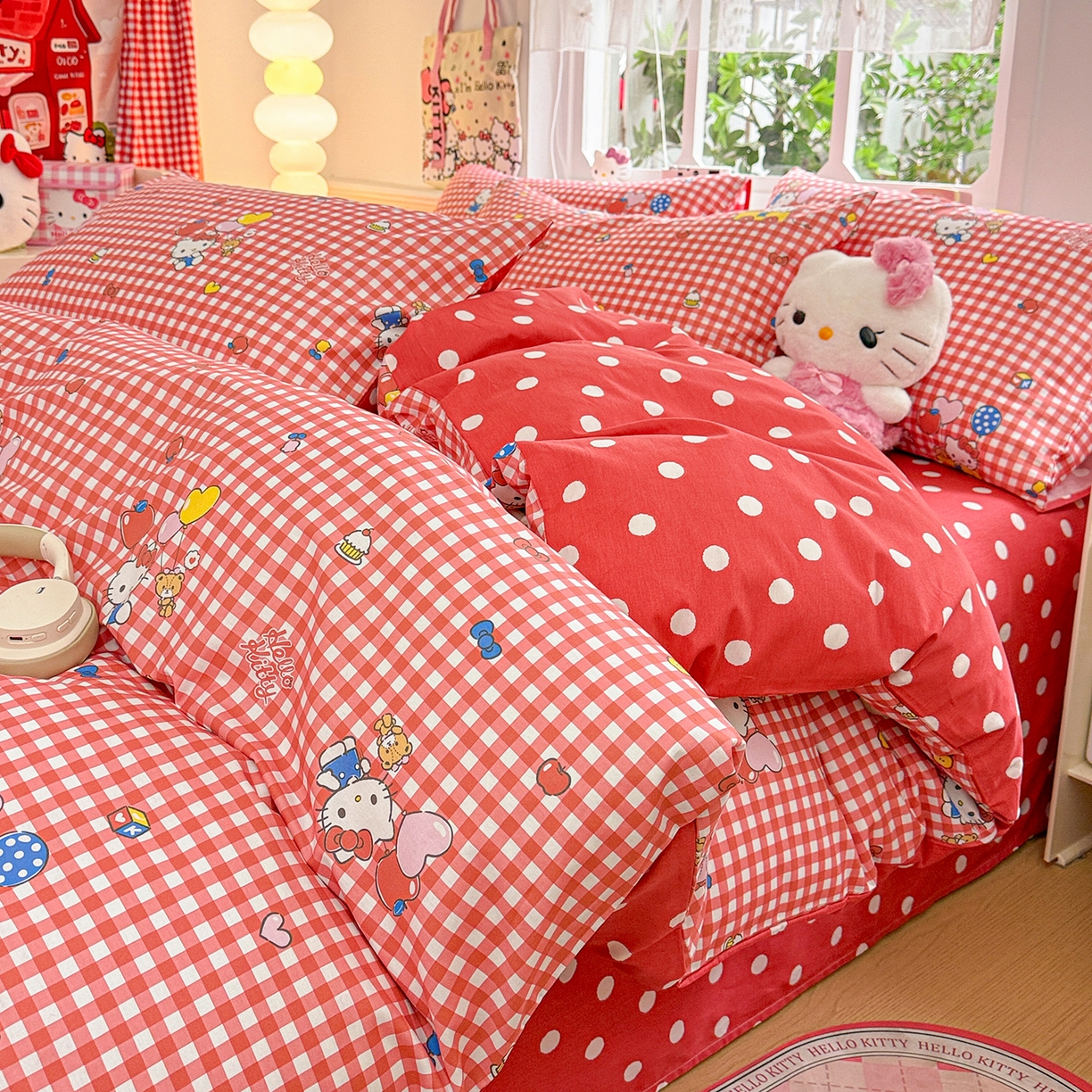 91家纺网 家纺一手货源 找家纺 朵希曼 2026新款三丽鸥全棉印花四件套系列 红格凯蒂