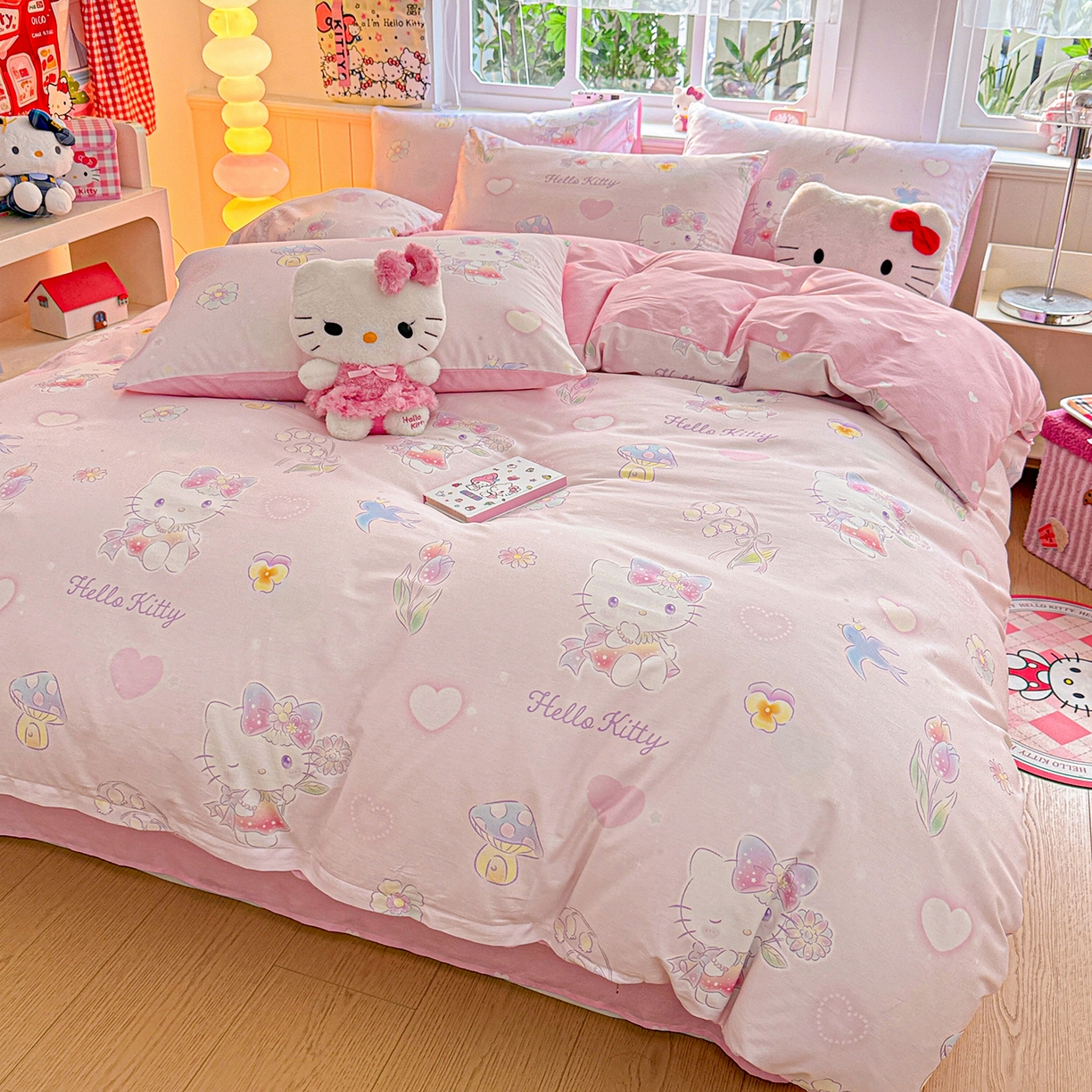 91家纺网 家纺一手货源 找家纺 朵希曼 2026新款三丽鸥全棉印花四件套系列 蘑菇凯蒂